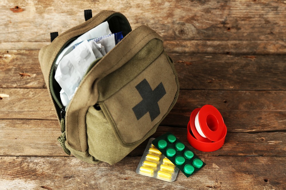 Что должно быть в аптечке первой помощи: список лекарств и медицинских изделий для экстренных случаев