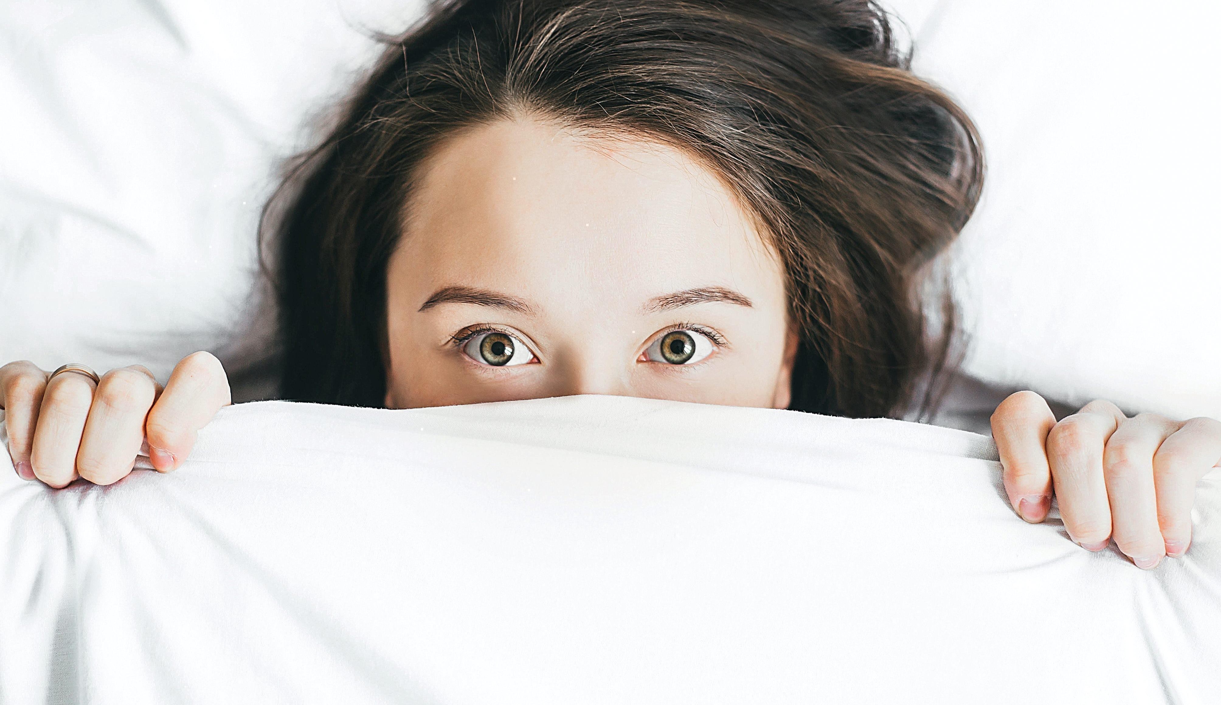 Как быстро уснуть: 3 способа погрузиться в сон, как только голова коснется подушки